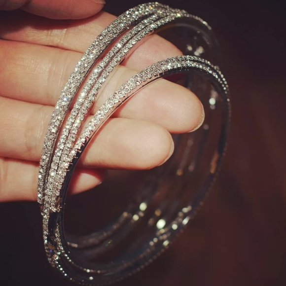 🔥NEW 925 Sterling Silver Diamond Hoop Earrings🔥 - Picture 4 of 4